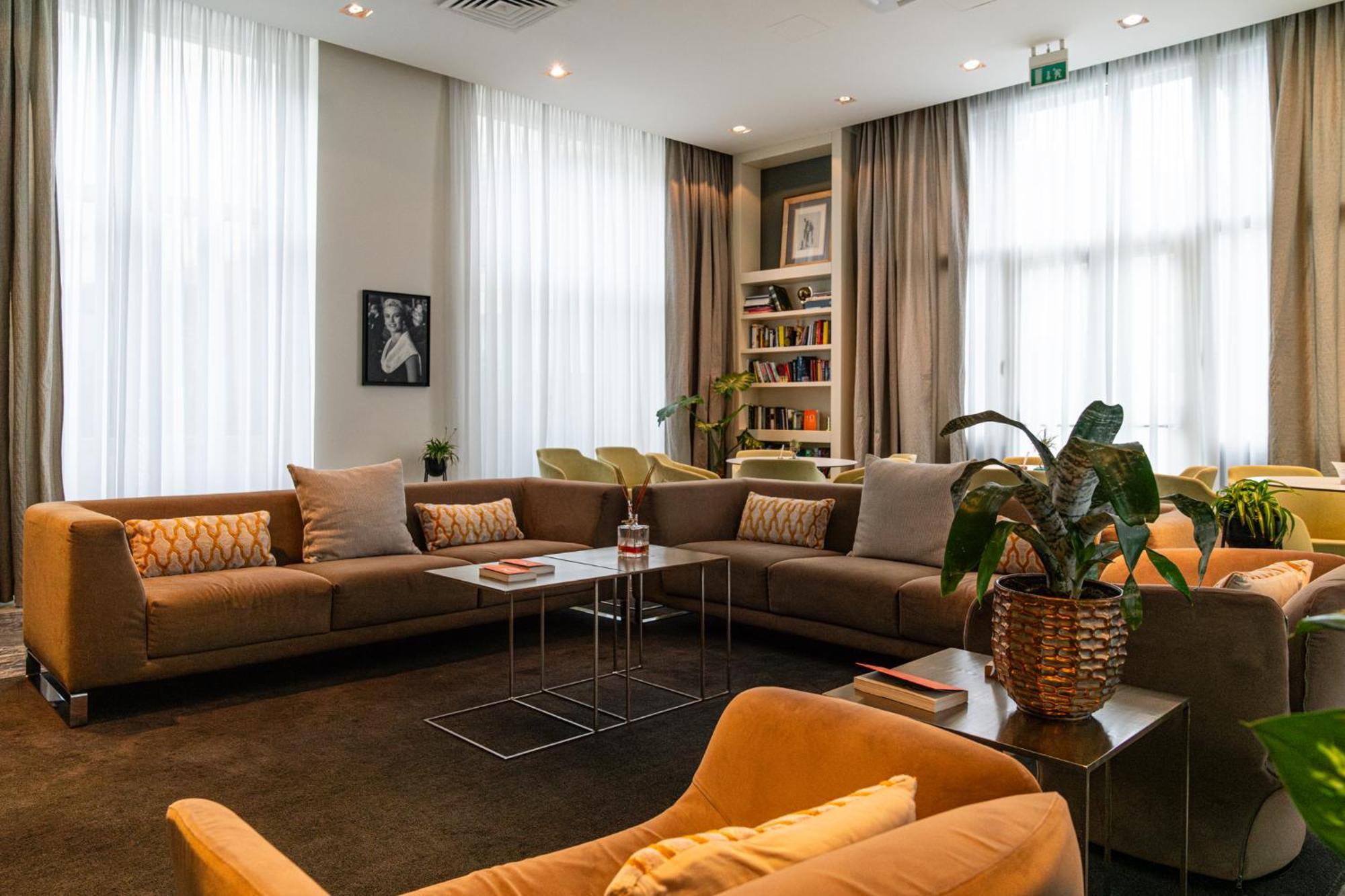 Araba Fenice Hotel Iseo Buitenkant foto